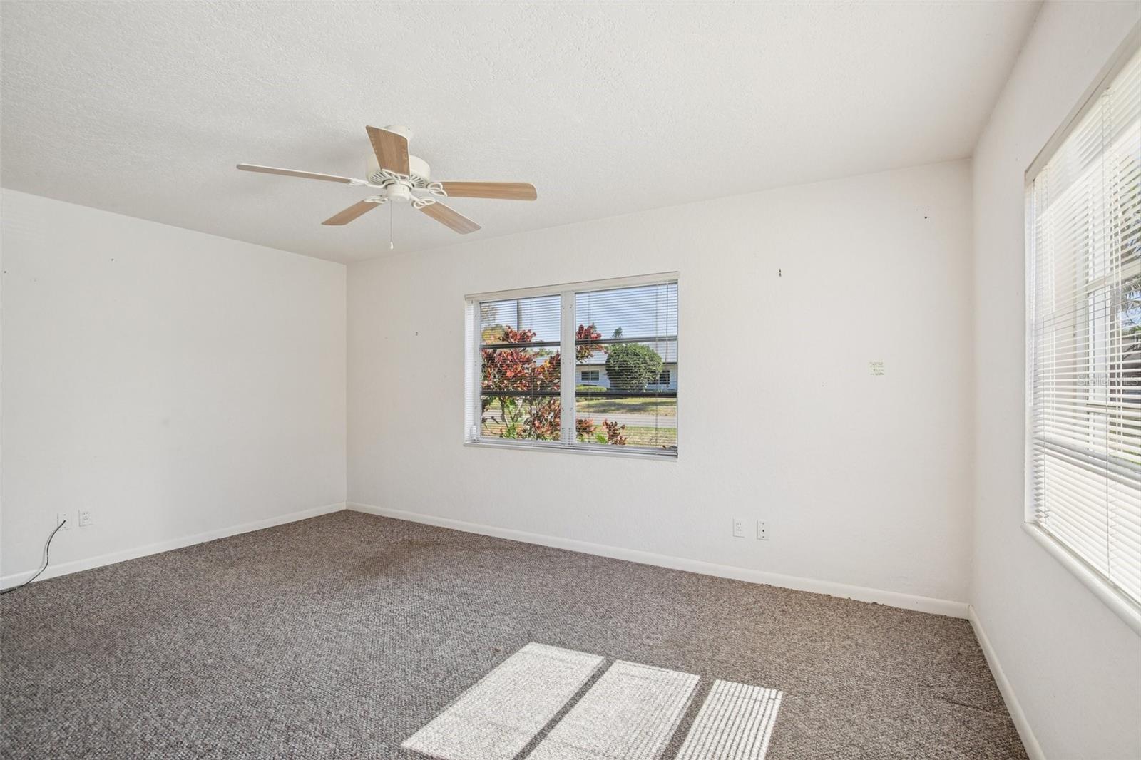 Image 16 of 62 For 2321 Premier Drive S