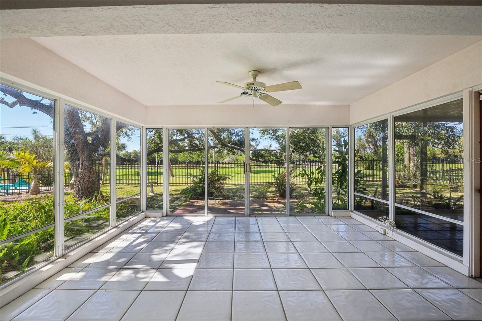 Image 30 of 62 For 2321 Premier Drive S