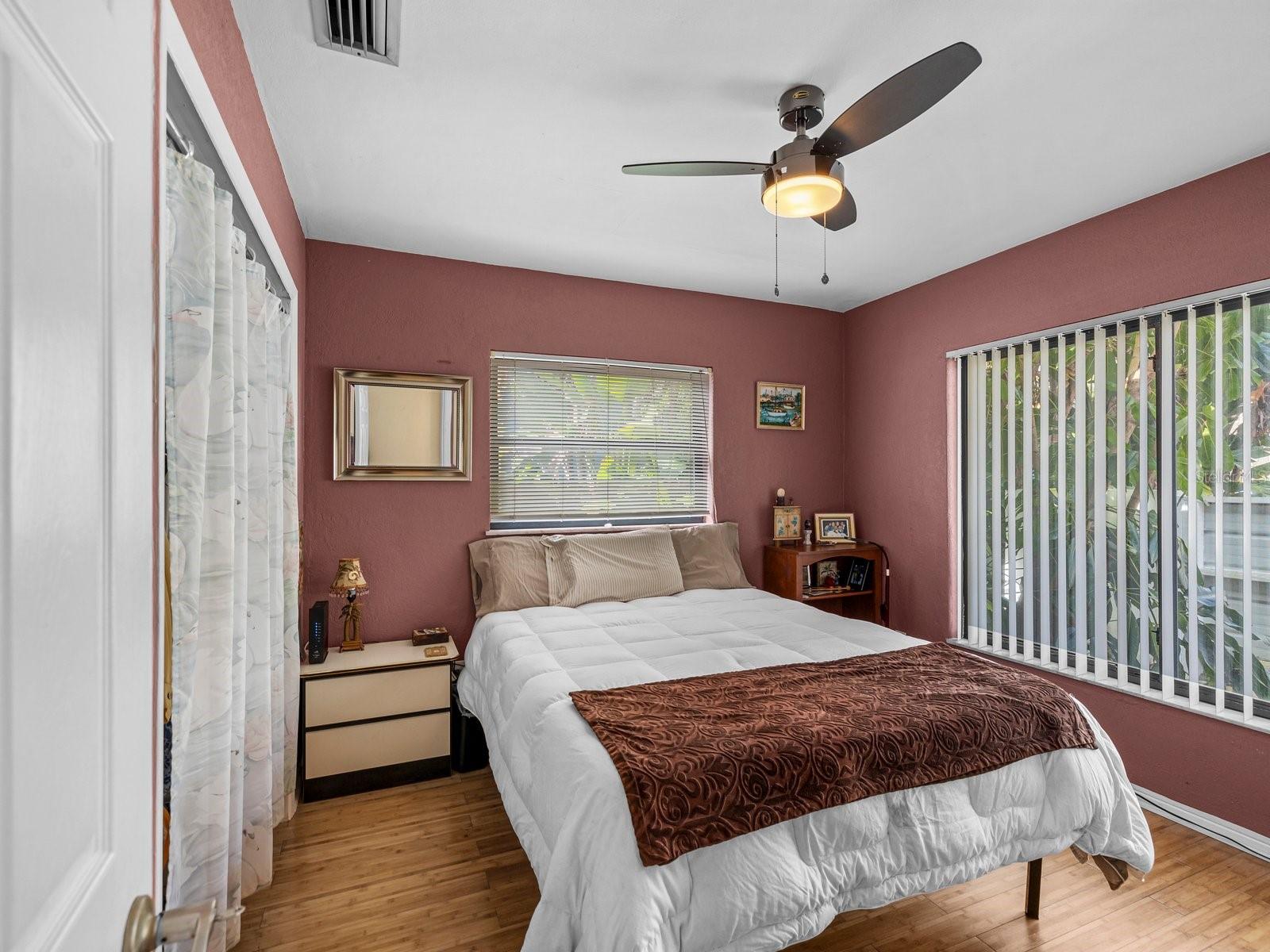 Image 17 of 22 For 420 Crosswinds Drive