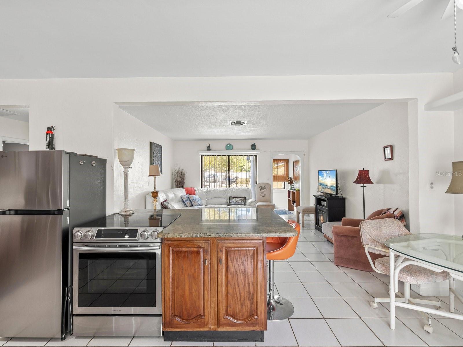 Image 9 of 22 For 420 Crosswinds Drive