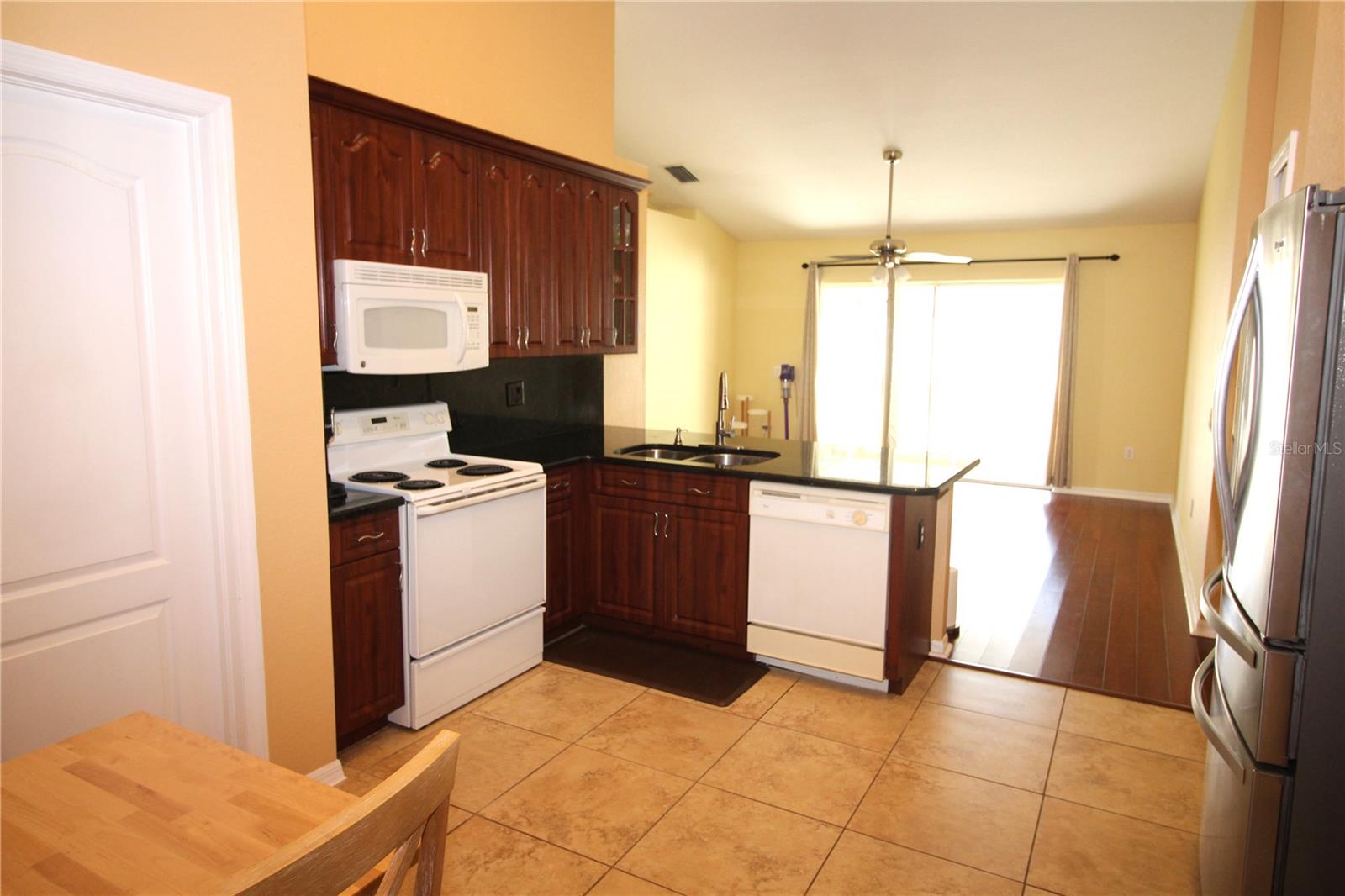 Listing photo id 12 for 9347 Hidden Water Circle