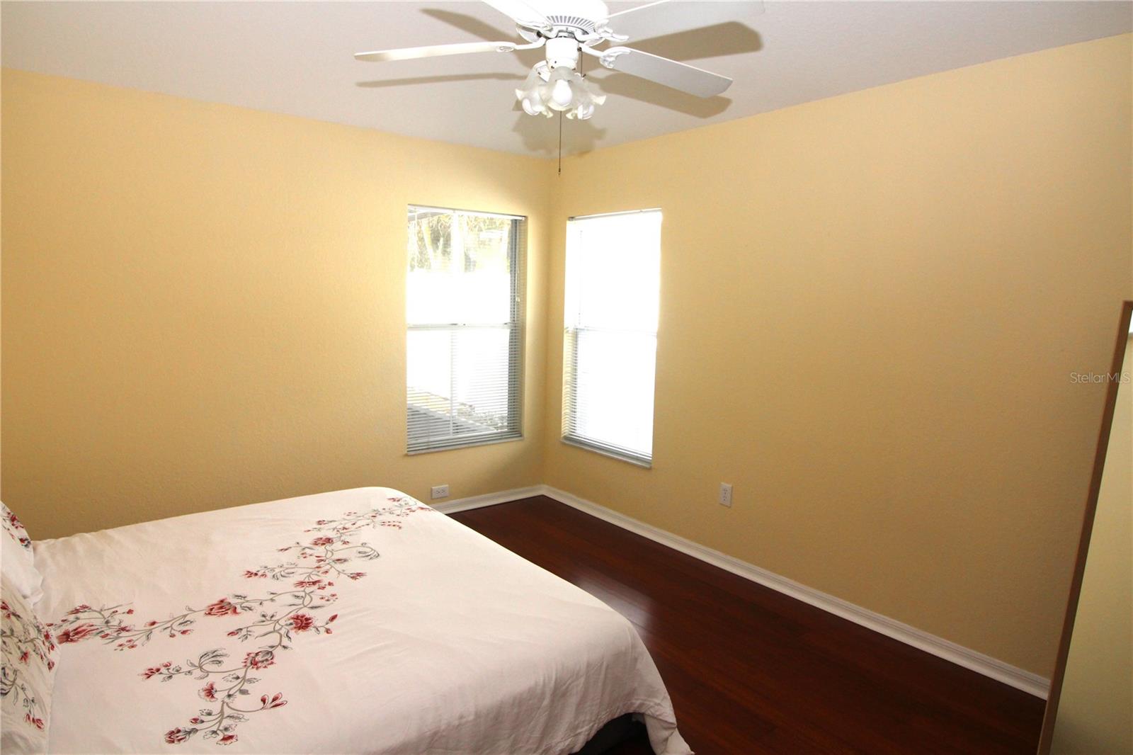 Listing photo id 18 for 9347 Hidden Water Circle