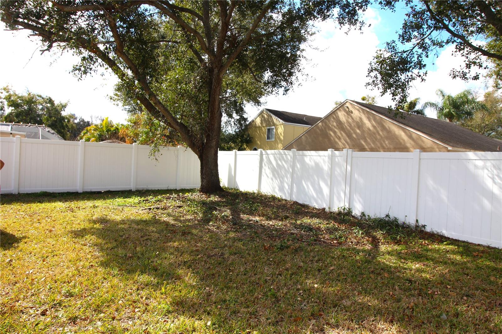 Listing photo id 7 for 9347 Hidden Water Circle