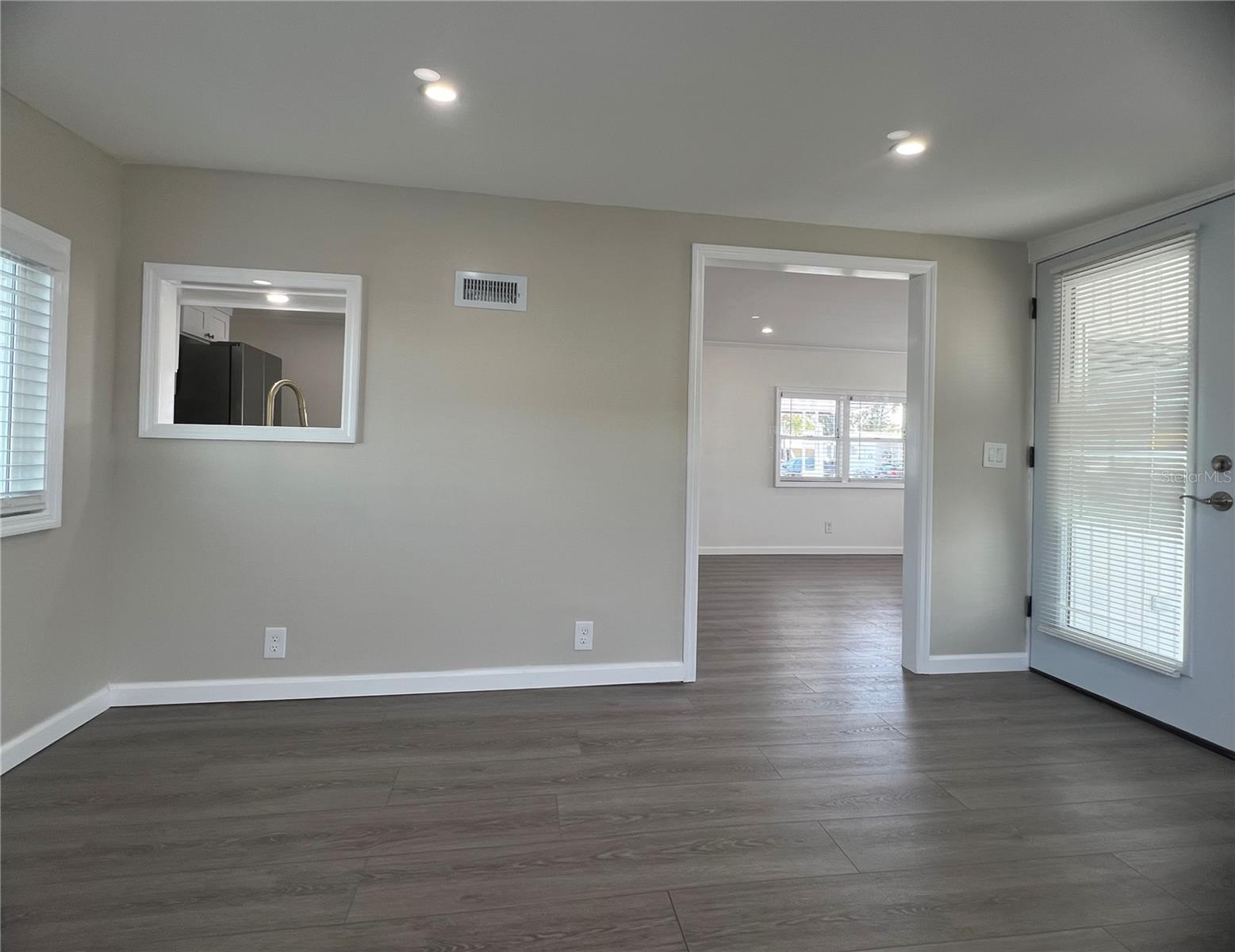 Image 11 of 79 For 1100 Belcher Road S 202