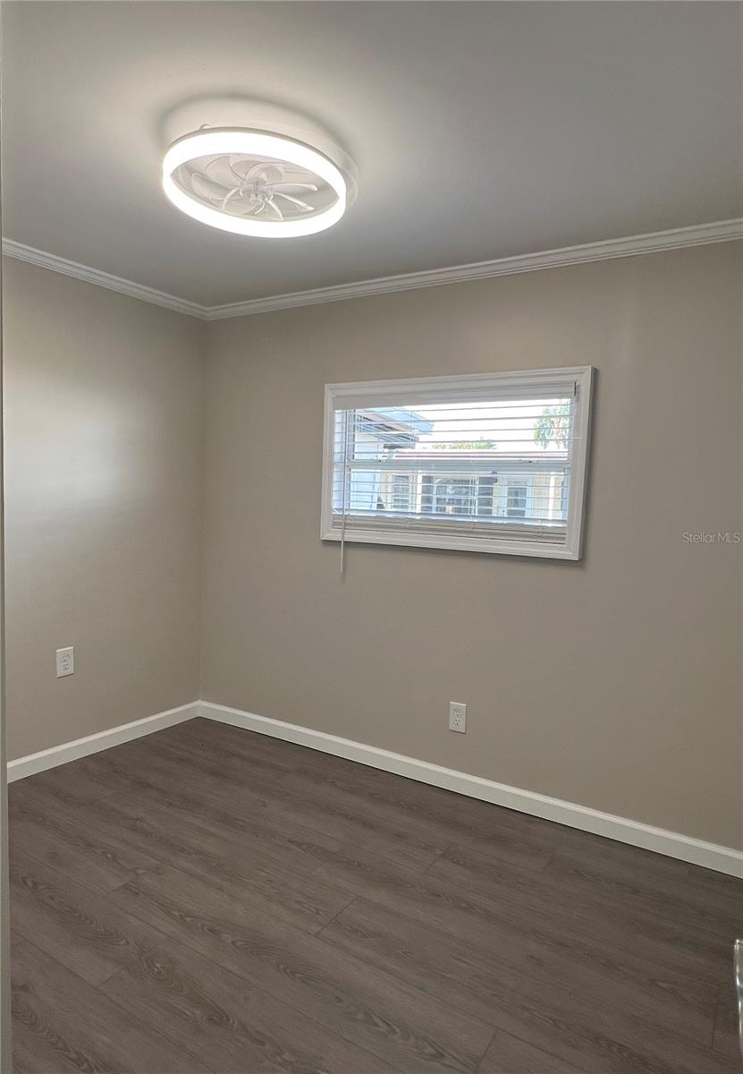 Image 22 of 79 For 1100 Belcher Road S 202