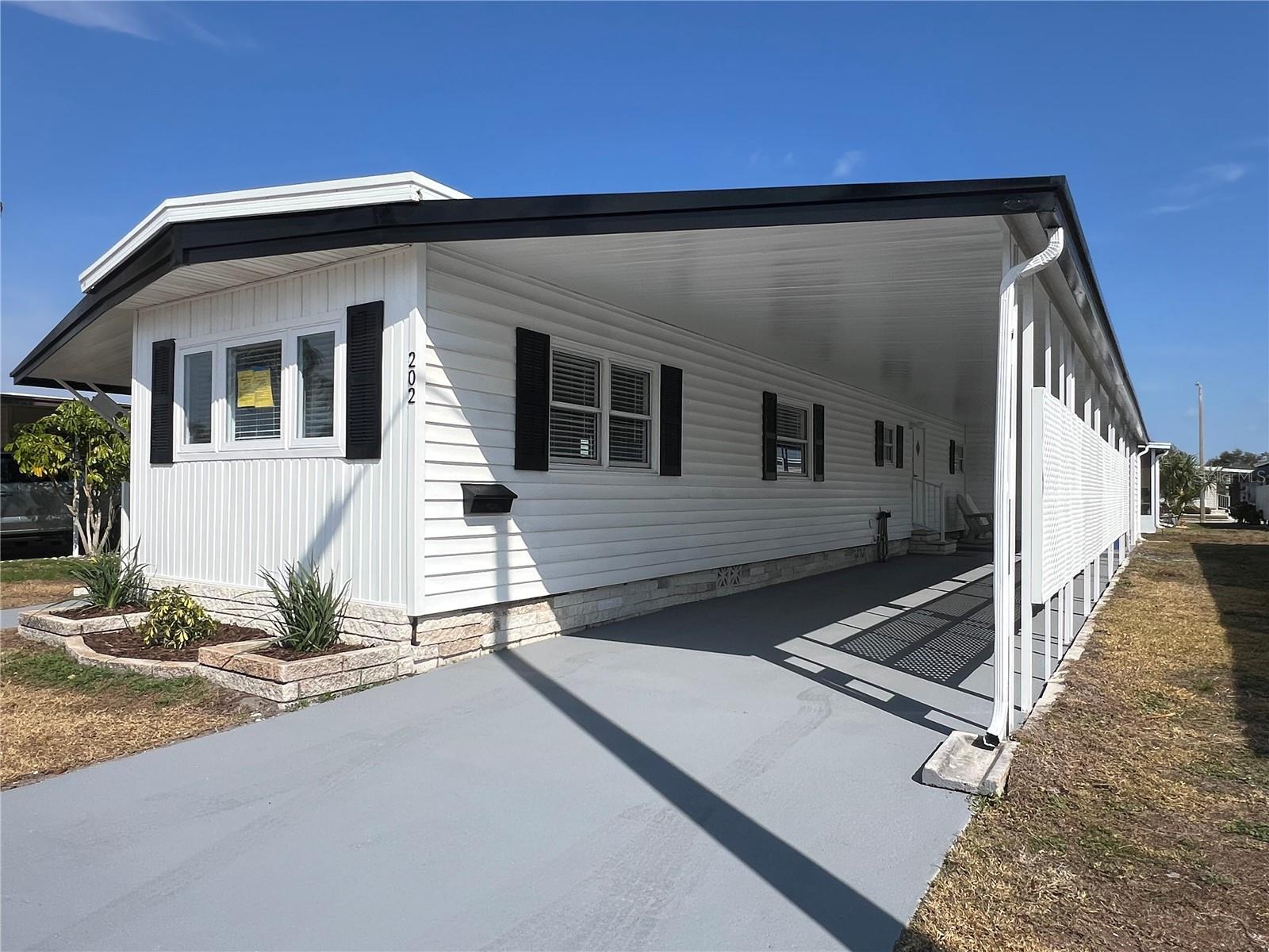 Image 3 of 79 For 1100 Belcher Road S 202