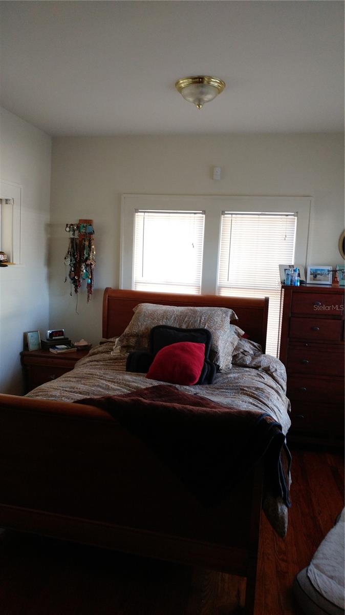 Image 12 of 13 For 2211 2nd Avenue N