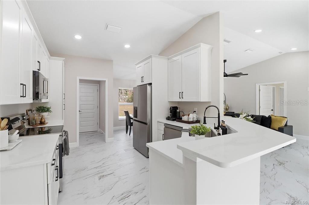 Image 22 of 42 For 7821 Sarazen Drive