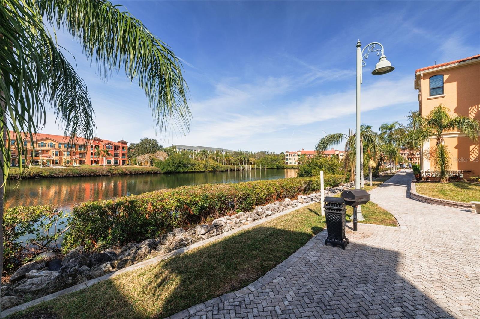 Image 32 of 42 For 2722 Via Tivoli  430a