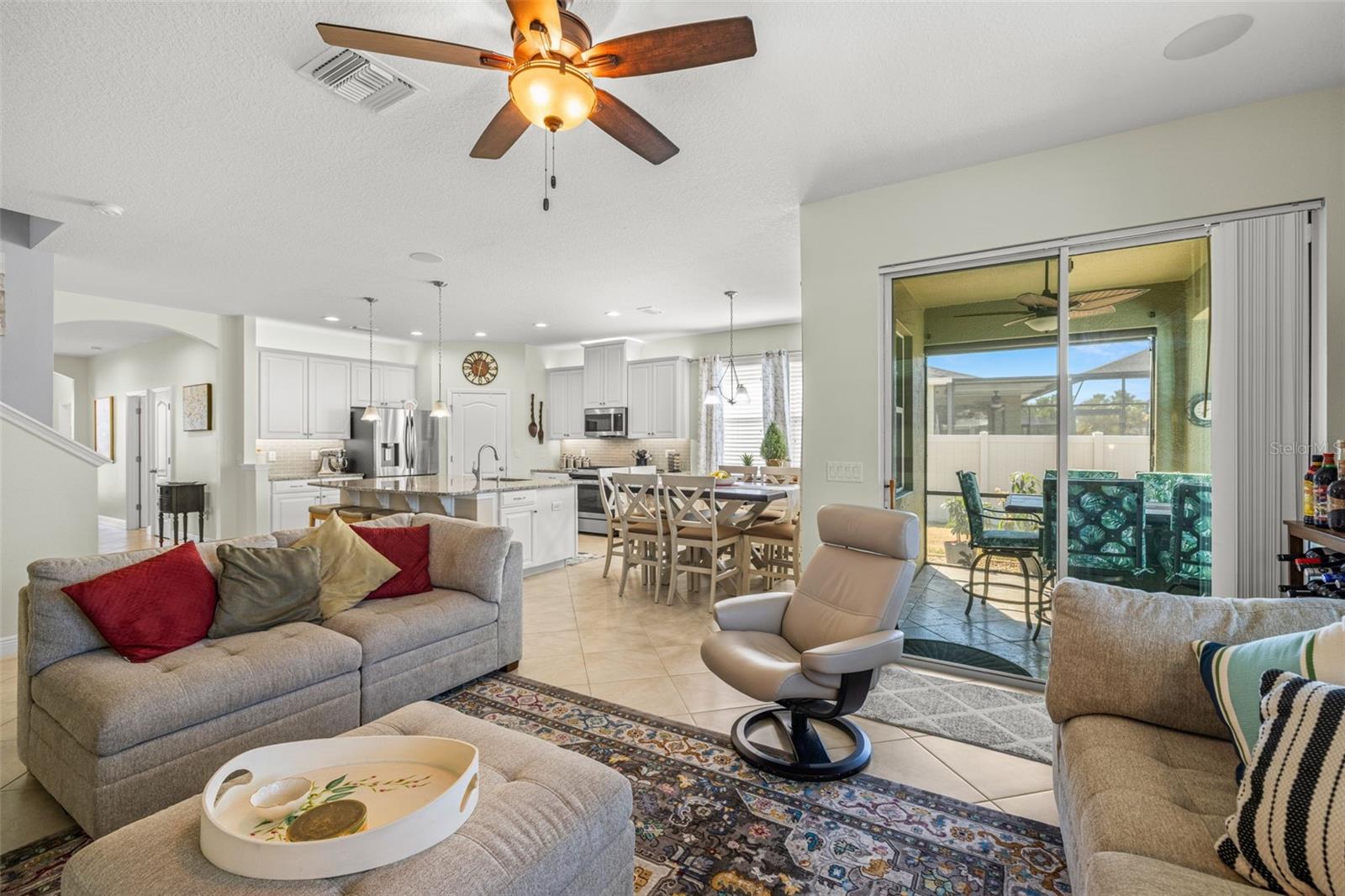 Image 15 of 46 For 11518 Lake Lucaya Drive