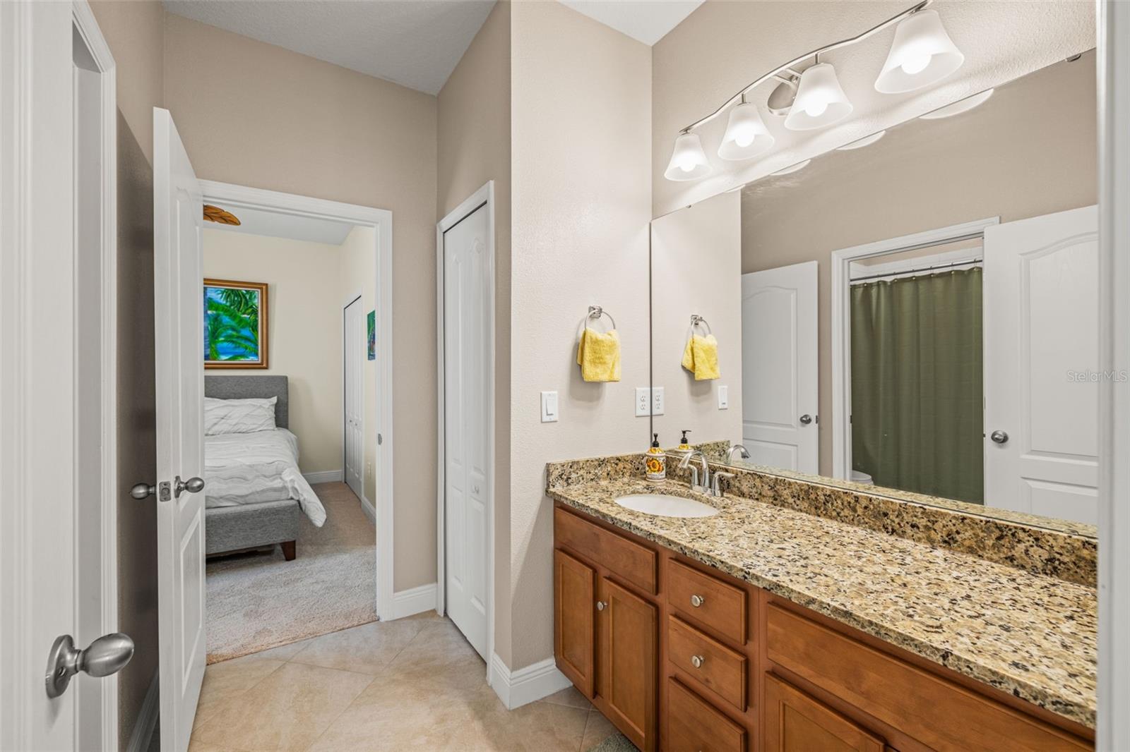 Image 22 of 46 For 11518 Lake Lucaya Drive