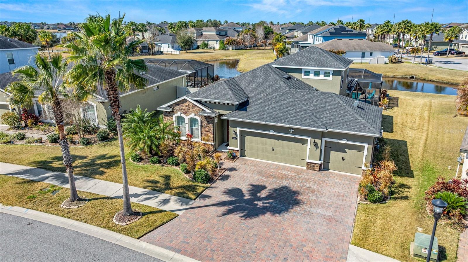 Image 37 of 46 For 11518 Lake Lucaya Drive