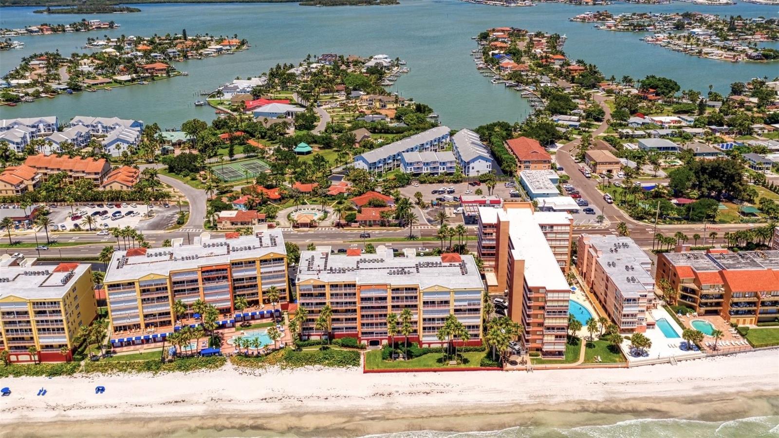 Image 2 of 10 For 16450 Gulf Boulevard 361