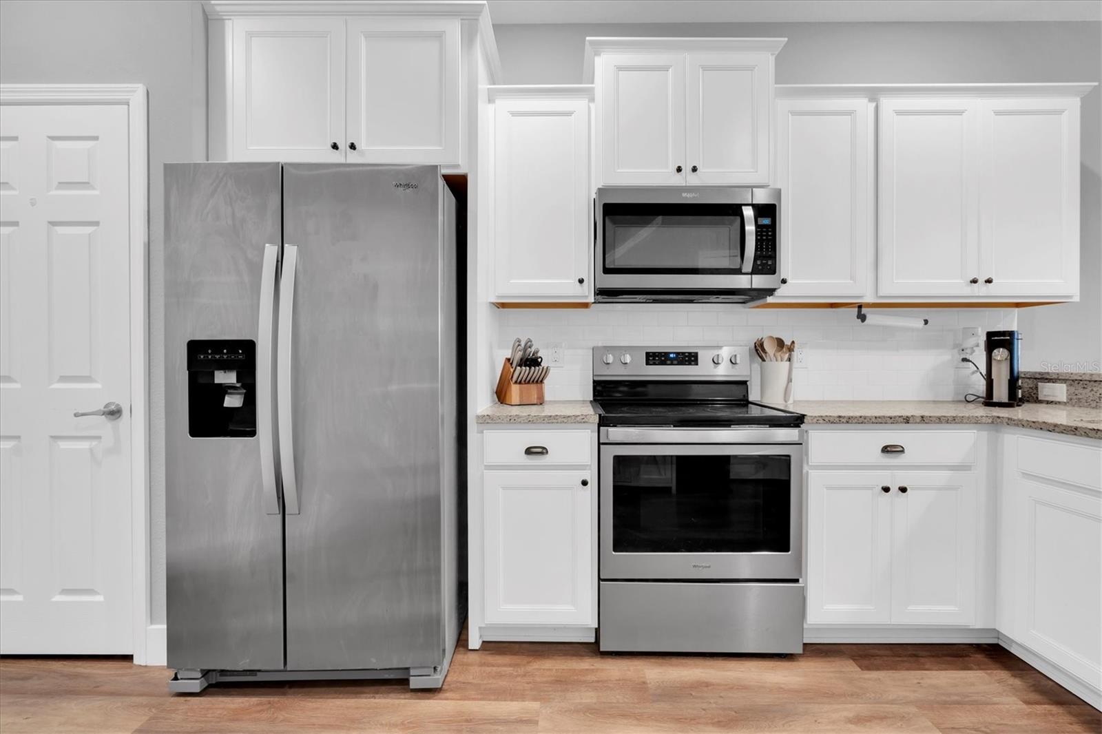 Image 10 of 36 For 5233 Sylvester Loop