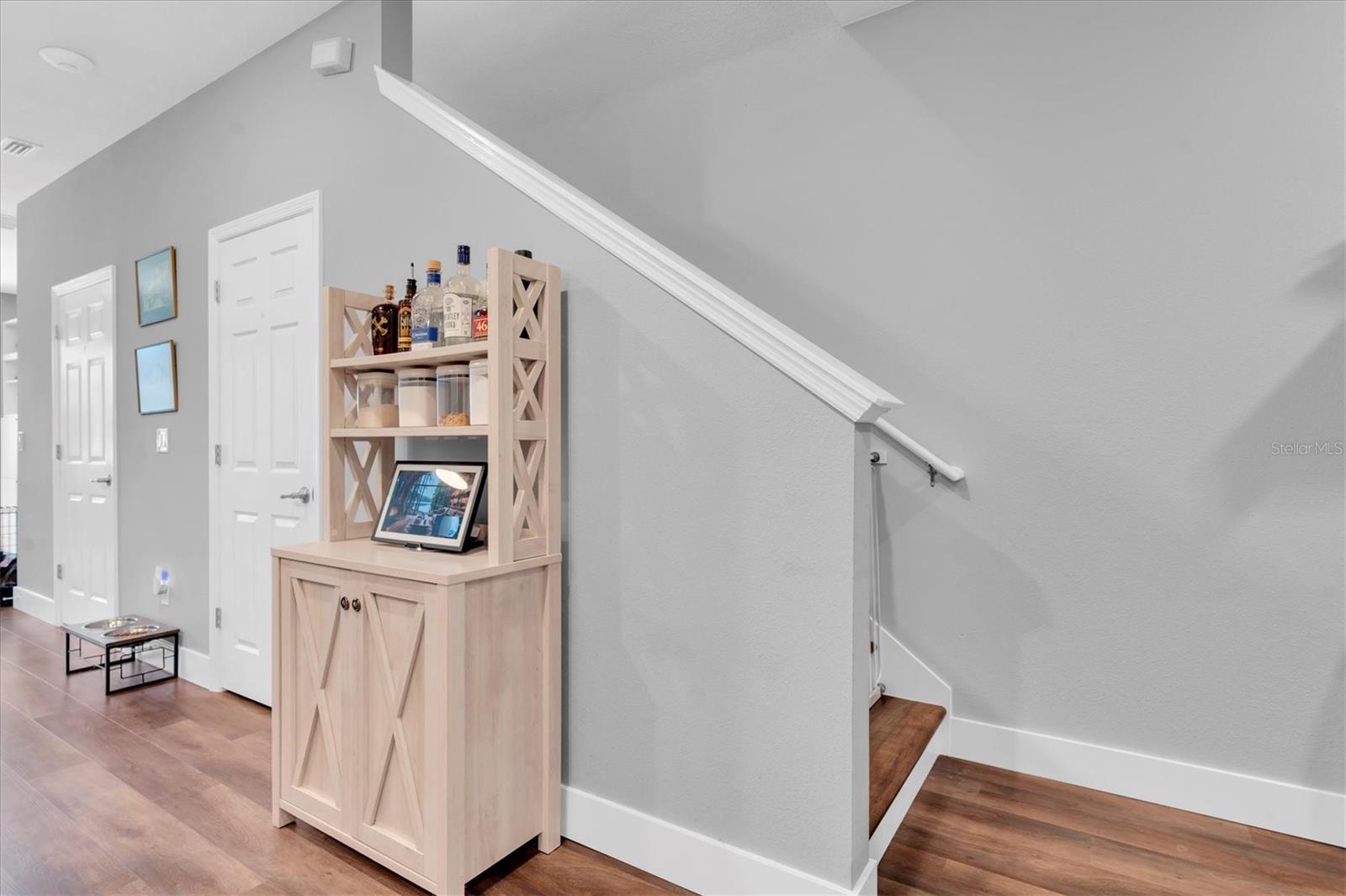 Image 13 of 36 For 5233 Sylvester Loop