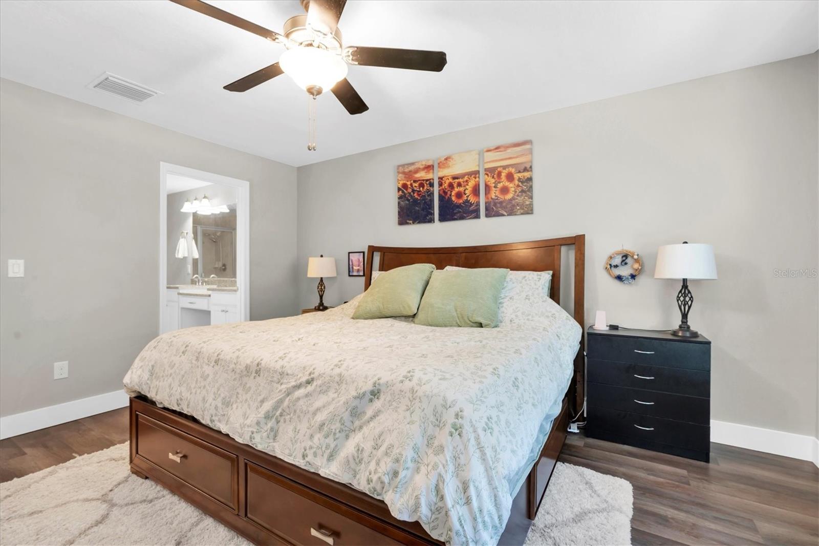 Image 16 of 36 For 5233 Sylvester Loop