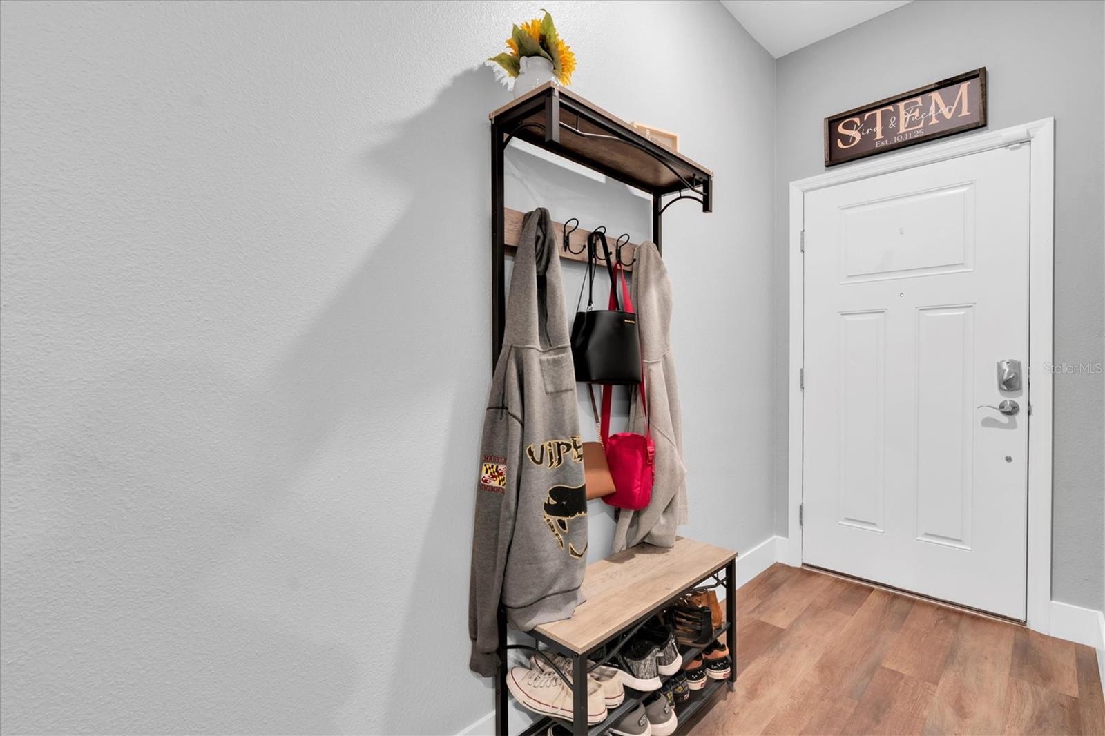 Image 3 of 36 For 5233 Sylvester Loop