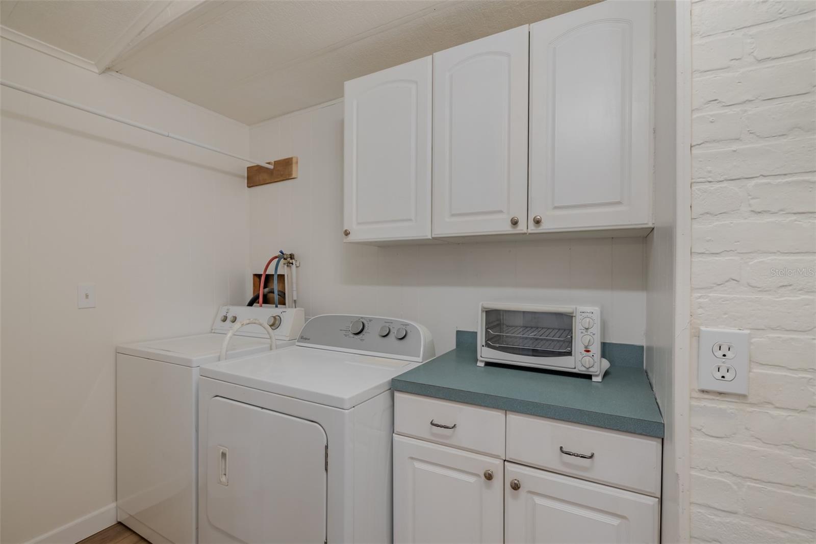 Image 16 of 48 For 143 Saint Annes Cir