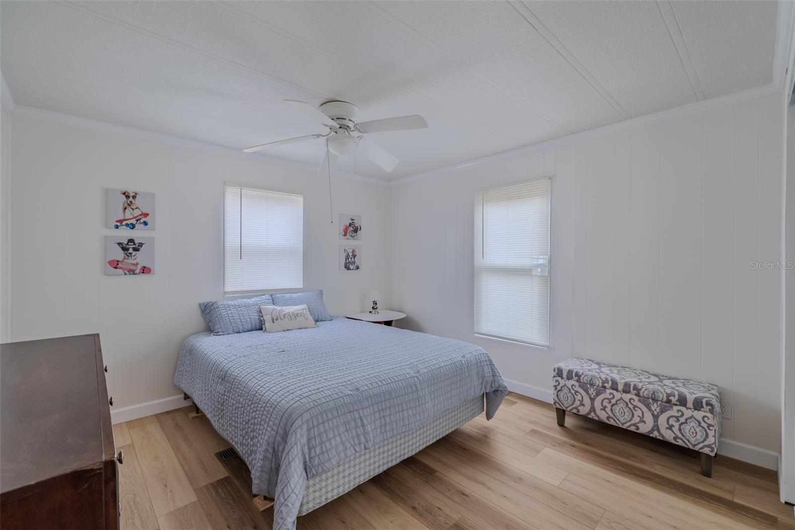 Image 17 of 48 For 143 Saint Annes Cir