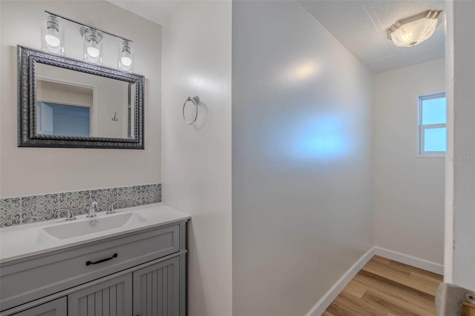 Image 26 of 48 For 143 Saint Annes Cir