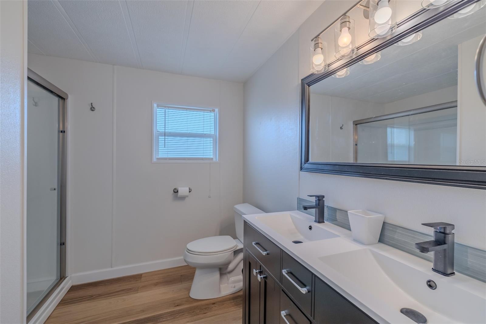 Image 28 of 48 For 143 Saint Annes Cir