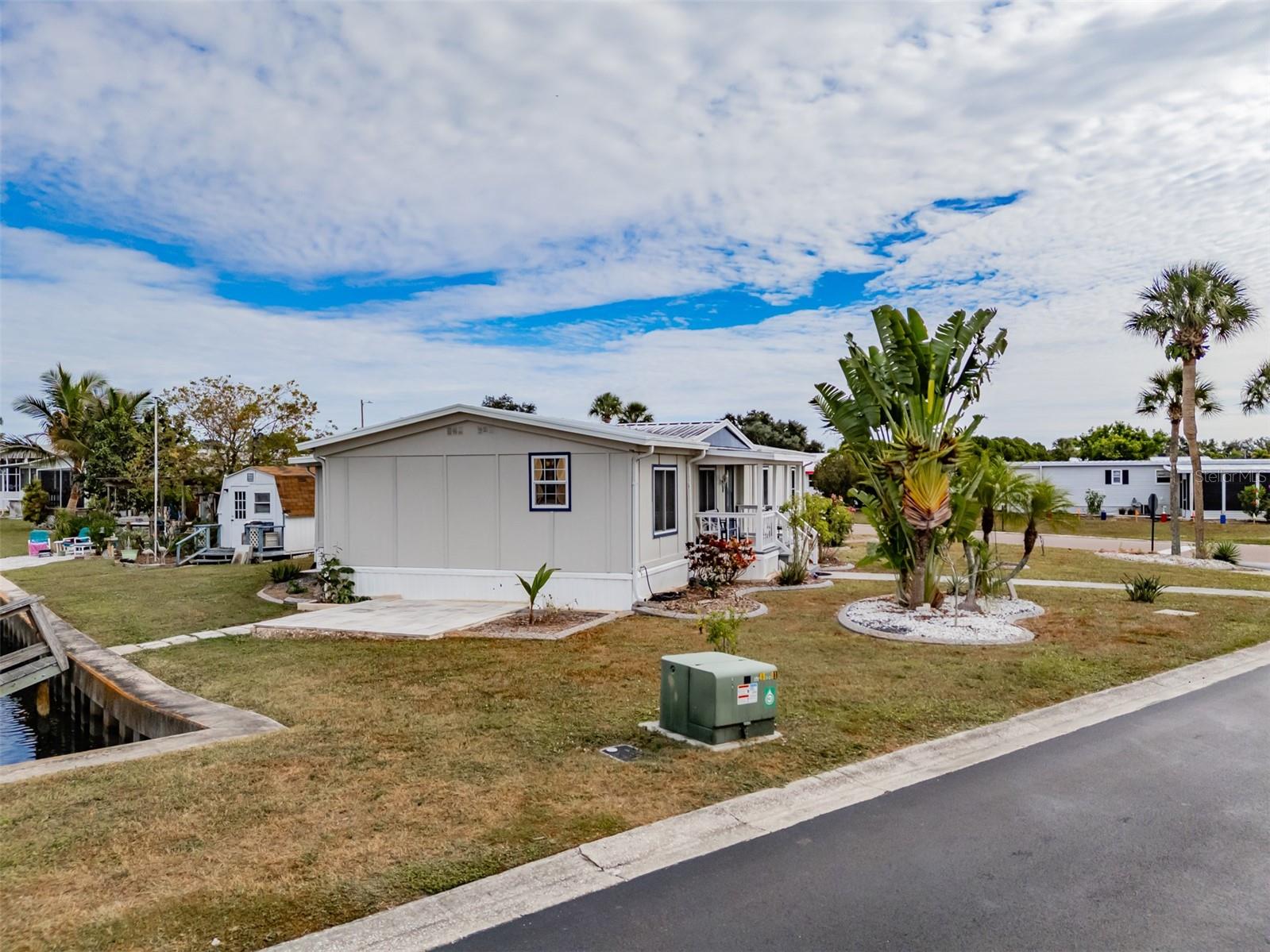 Image 33 of 48 For 143 Saint Annes Cir