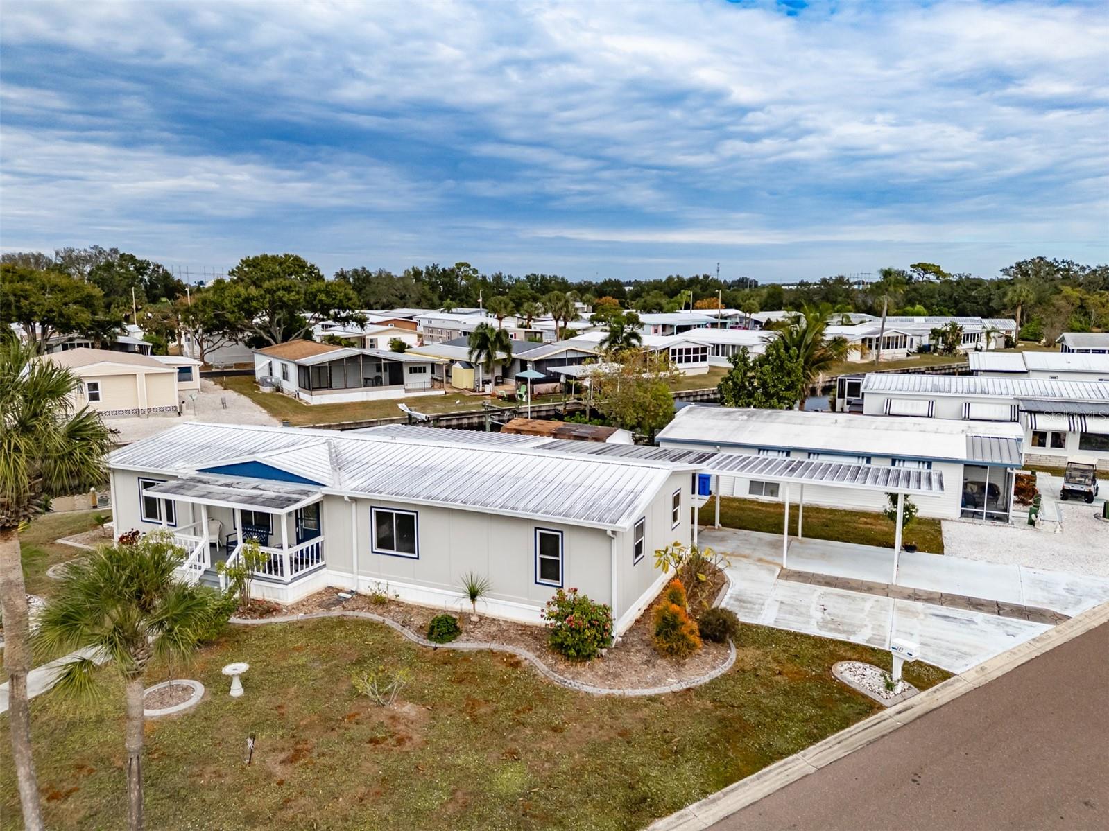 Image 36 of 48 For 143 Saint Annes Cir