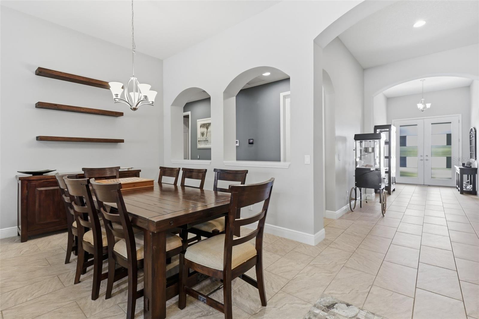 Listing photo id 13 for 4626 Tour Trace