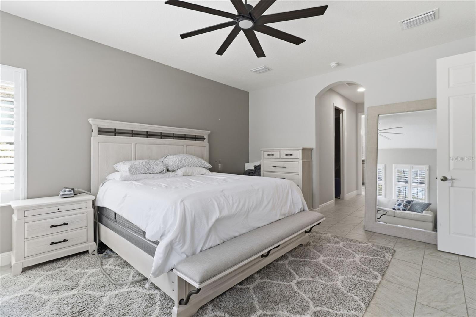 Listing photo id 16 for 4626 Tour Trace