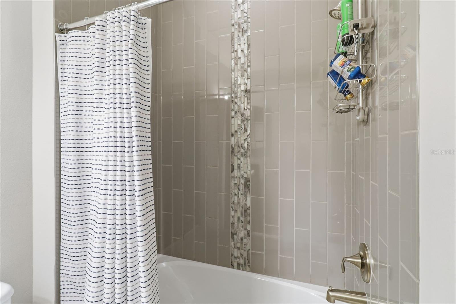 Listing photo id 24 for 4626 Tour Trace