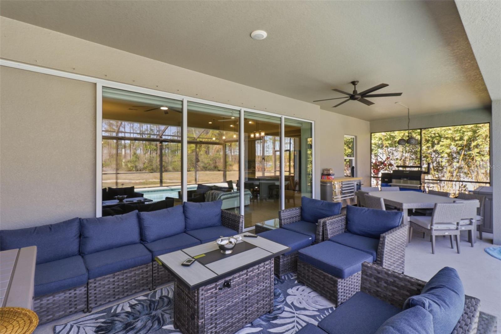 Listing photo id 27 for 4626 Tour Trace