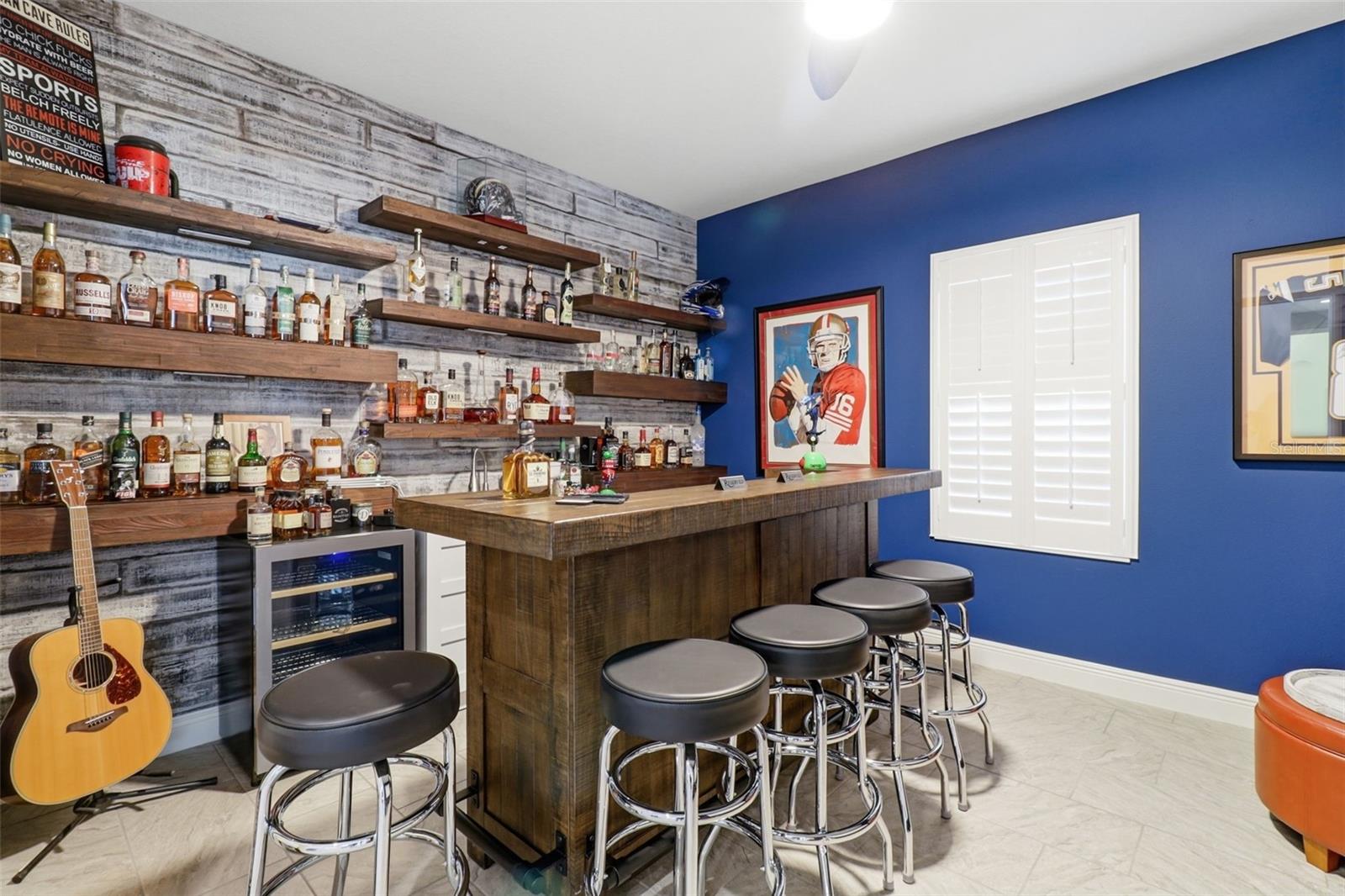 Listing photo id 1 for 4626 Tour Trace