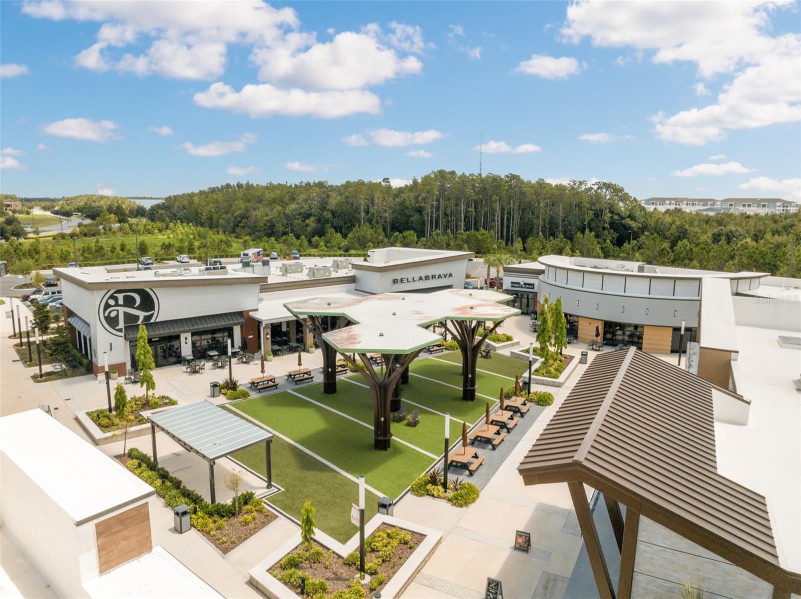 Listing photo id 67 for 4626 Tour Trace