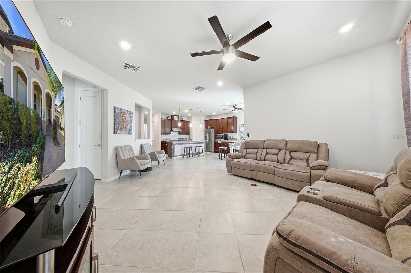 Image 10 of 41 For 18930 Willowmore Cedar Drive