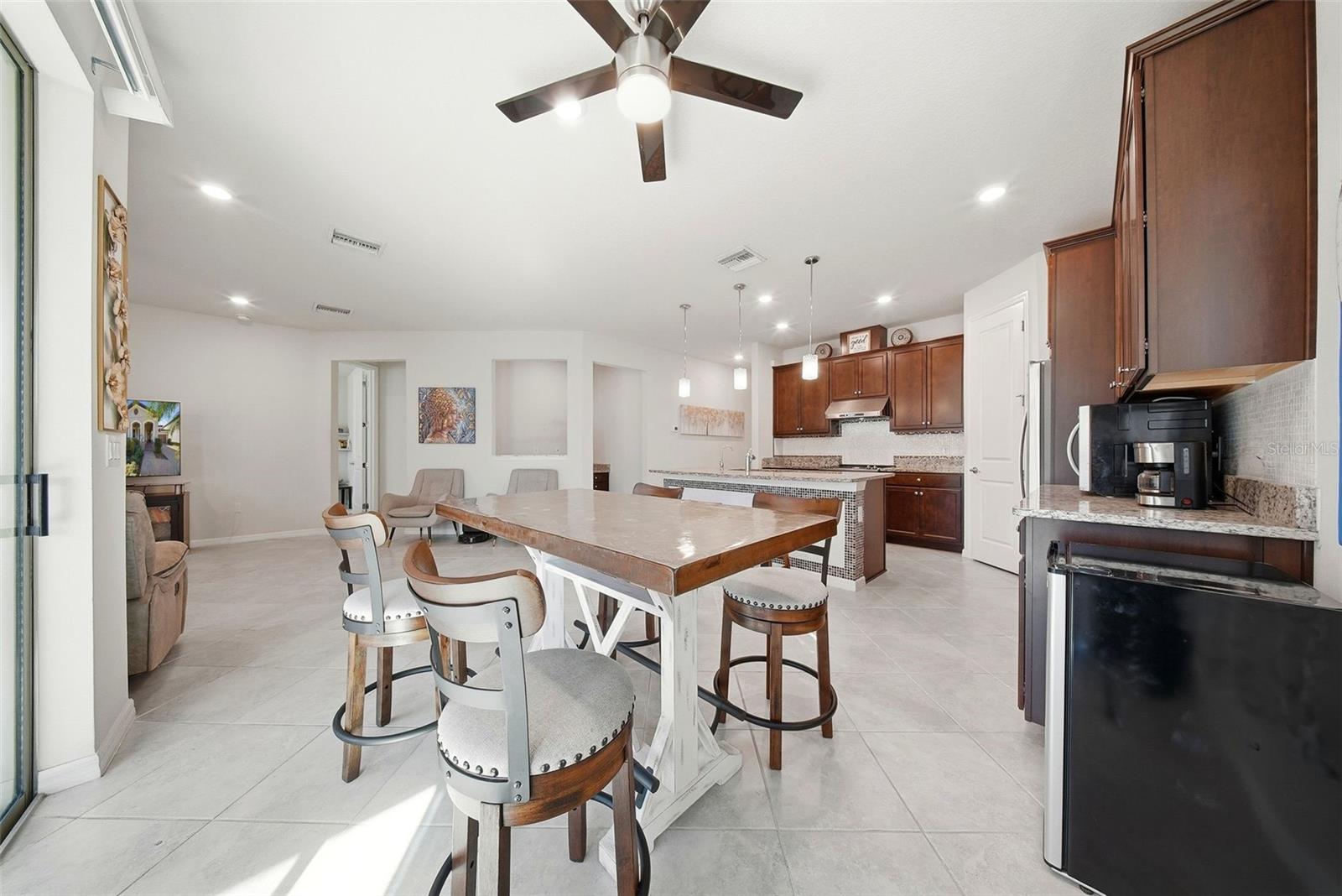 Image 18 of 41 For 18930 Willowmore Cedar Drive