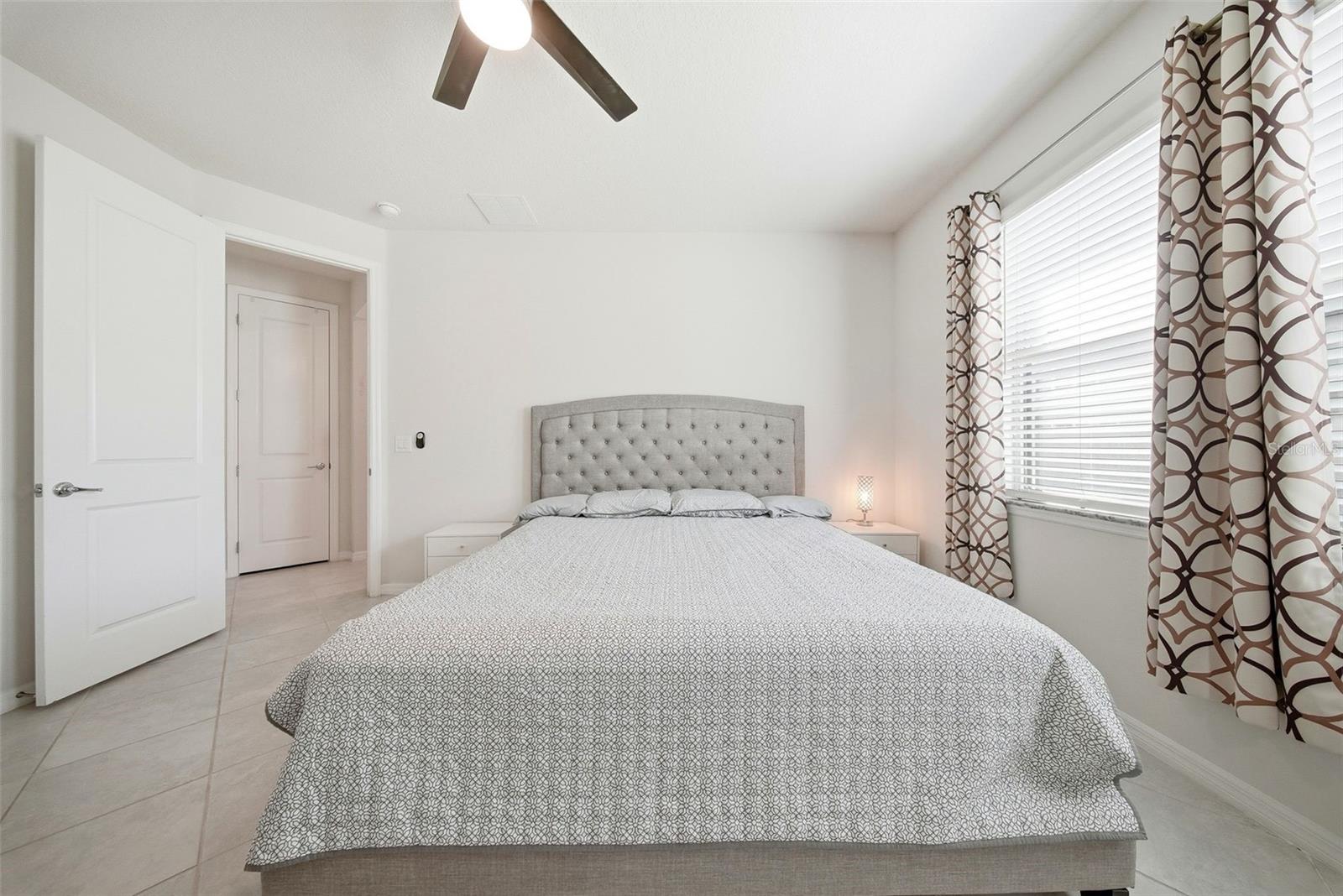 Image 21 of 41 For 18930 Willowmore Cedar Drive