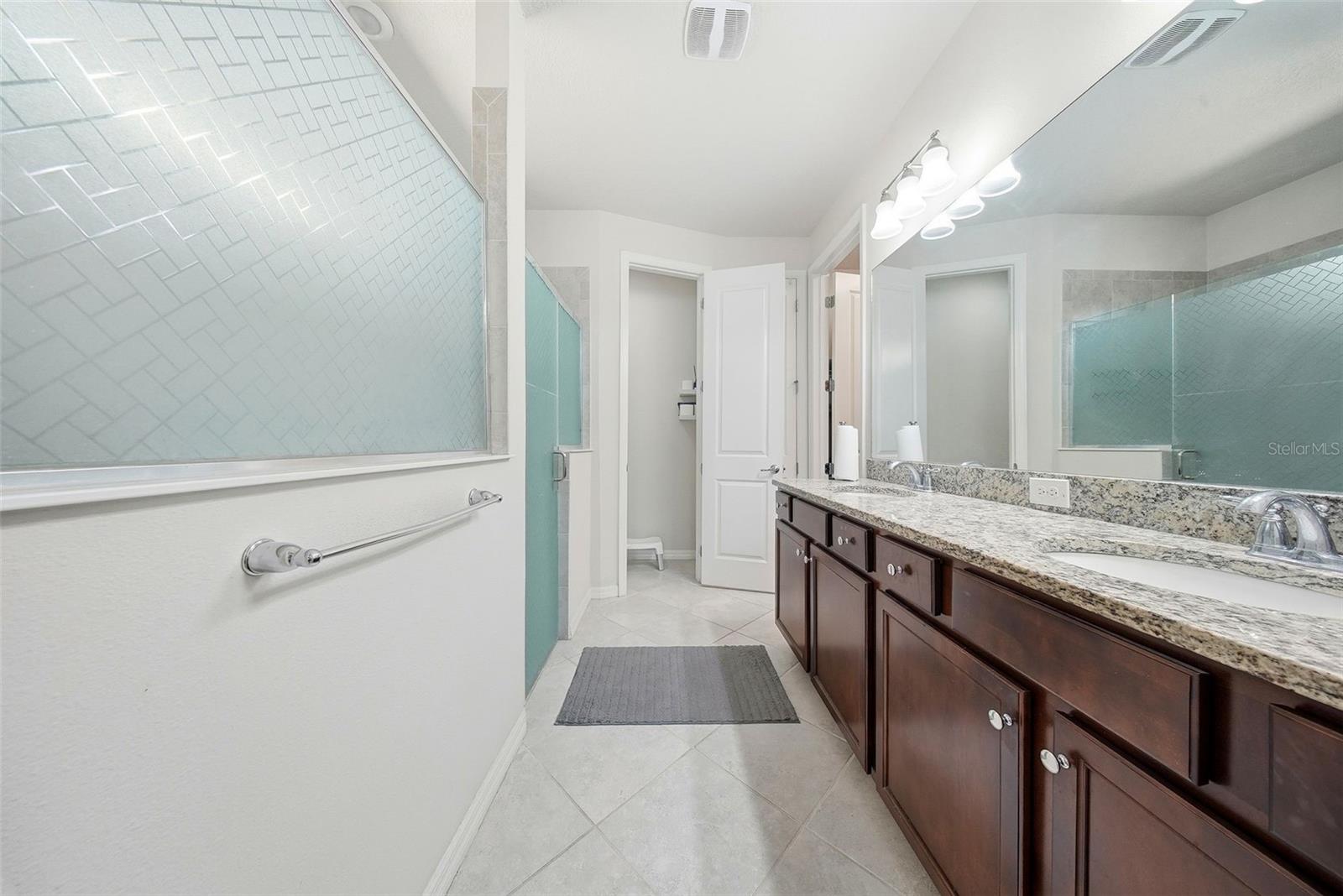 Image 23 of 41 For 18930 Willowmore Cedar Drive