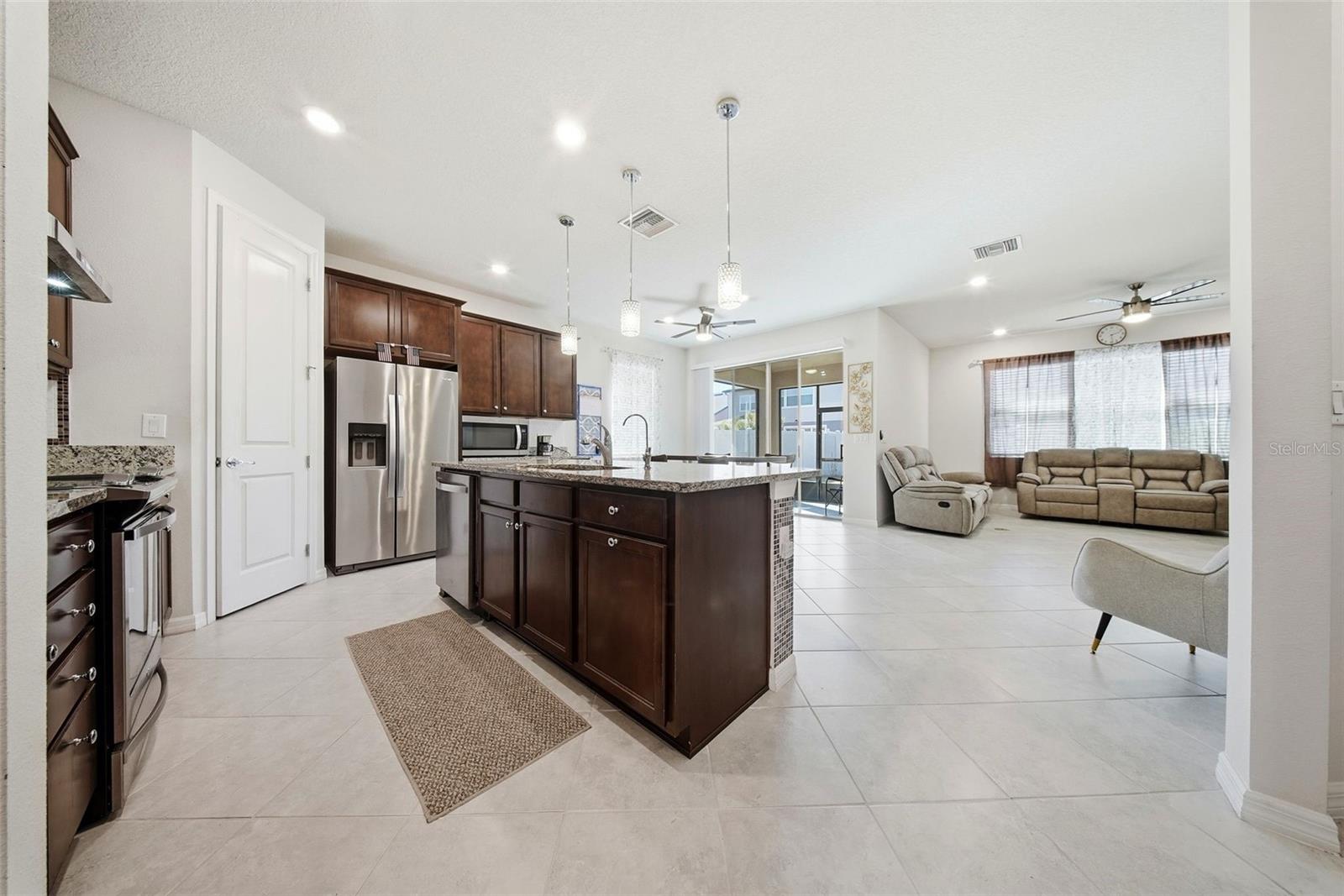 Image 6 of 41 For 18930 Willowmore Cedar Drive