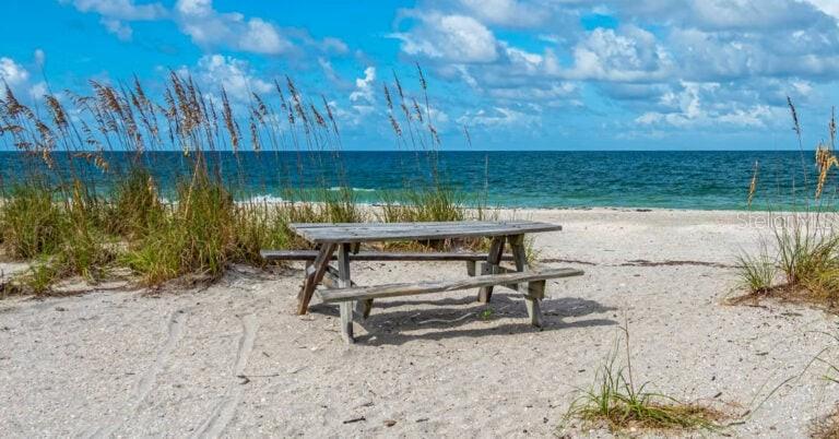 Image 10 of 20 For 9424 Willmington Boulevard