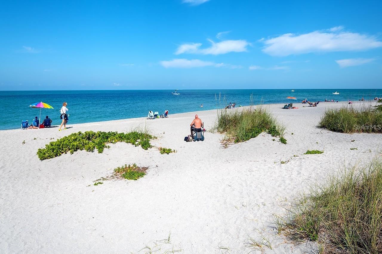 Image 12 of 20 For 9424 Willmington Boulevard