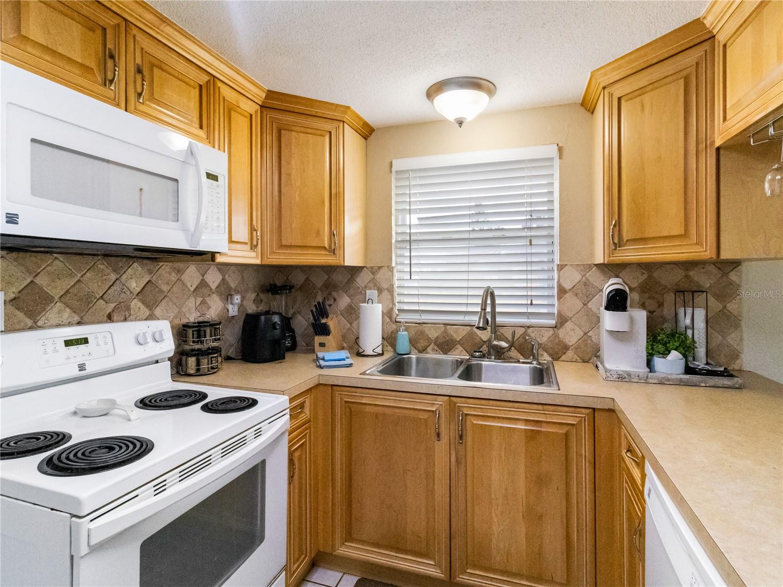 Image 17 of 55 For 5312 39th Avenue W