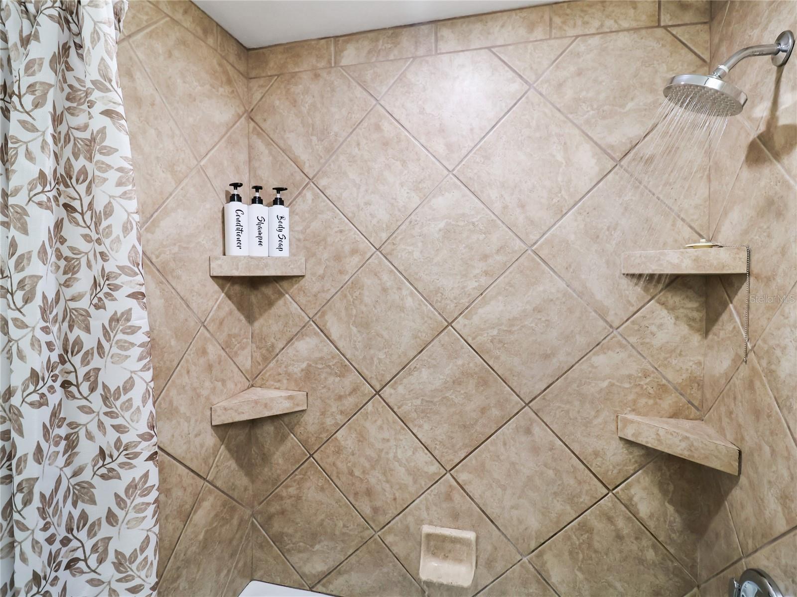 Image 37 of 55 For 5312 39th Avenue W