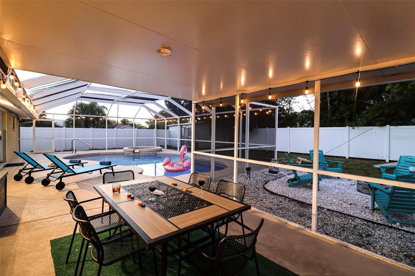 Image 4 of 55 For 5312 39th Avenue W