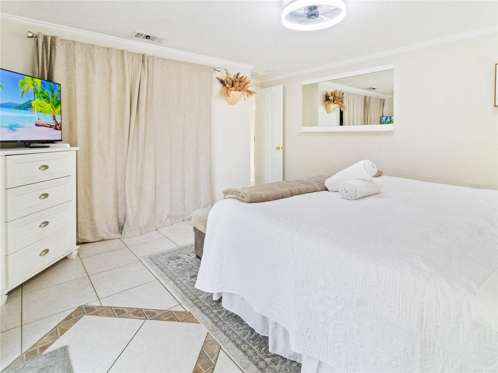 Image 8 of 55 For 5312 39th Avenue W