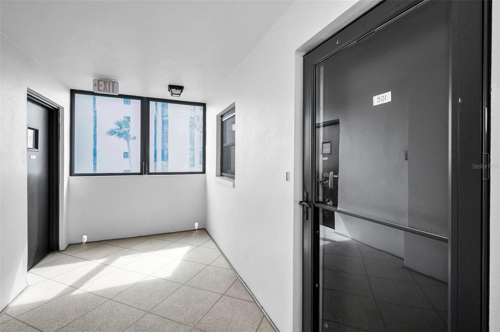 Image 11 of 73 For 1270 Gulf Boulevard 501