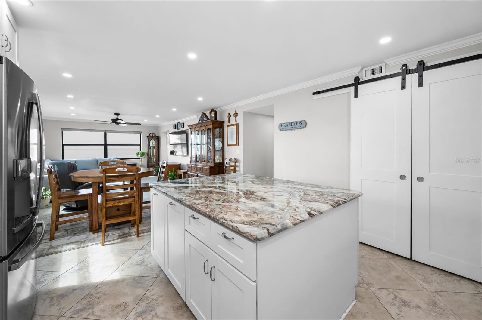 Image 27 of 73 For 1270 Gulf Boulevard 501