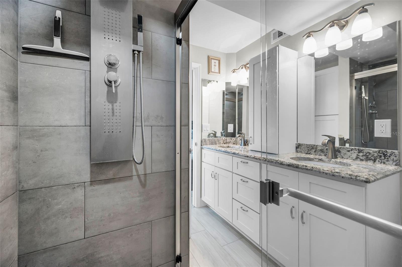 Image 37 of 73 For 1270 Gulf Boulevard 501