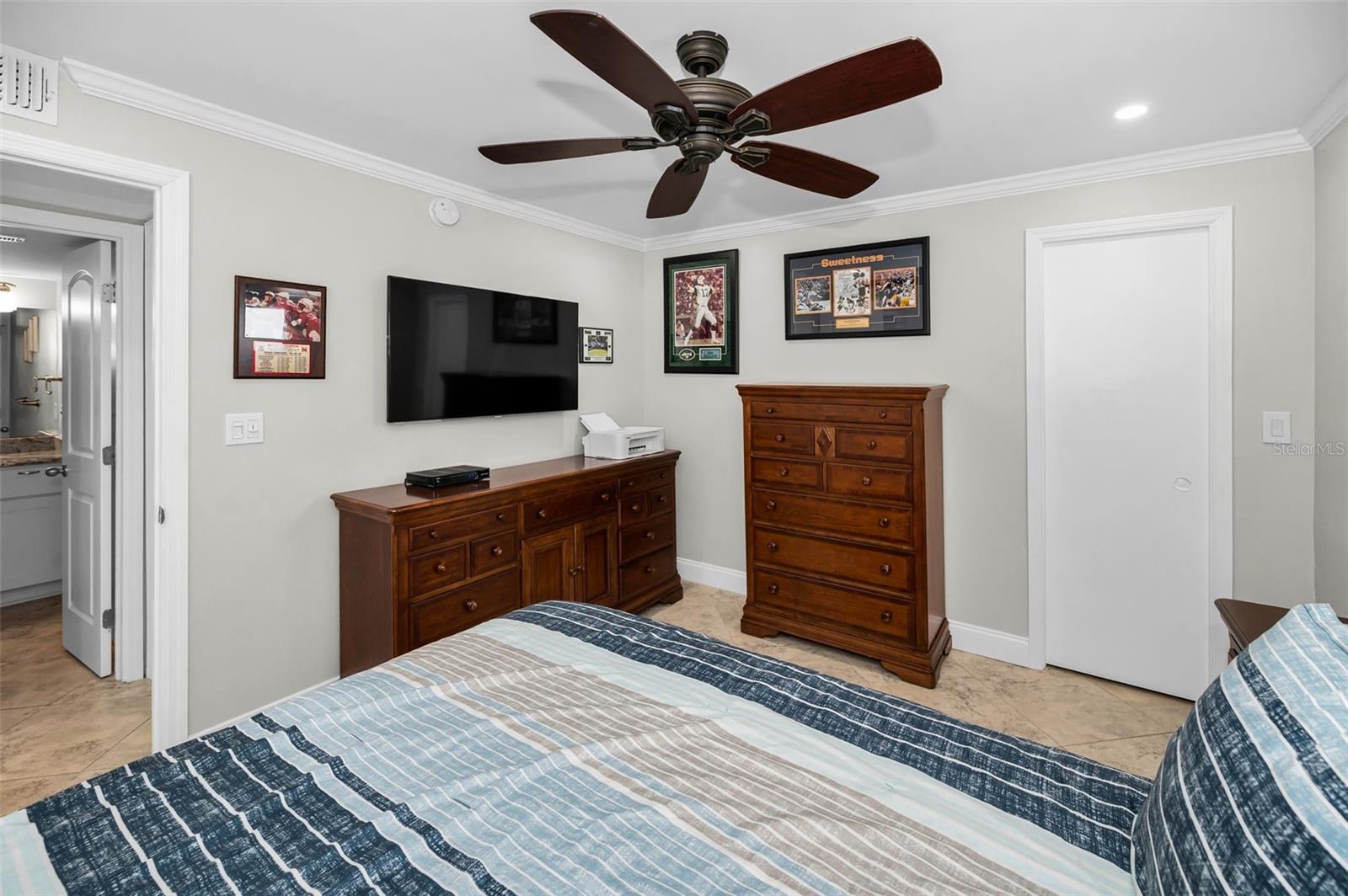 Image 41 of 73 For 1270 Gulf Boulevard 501