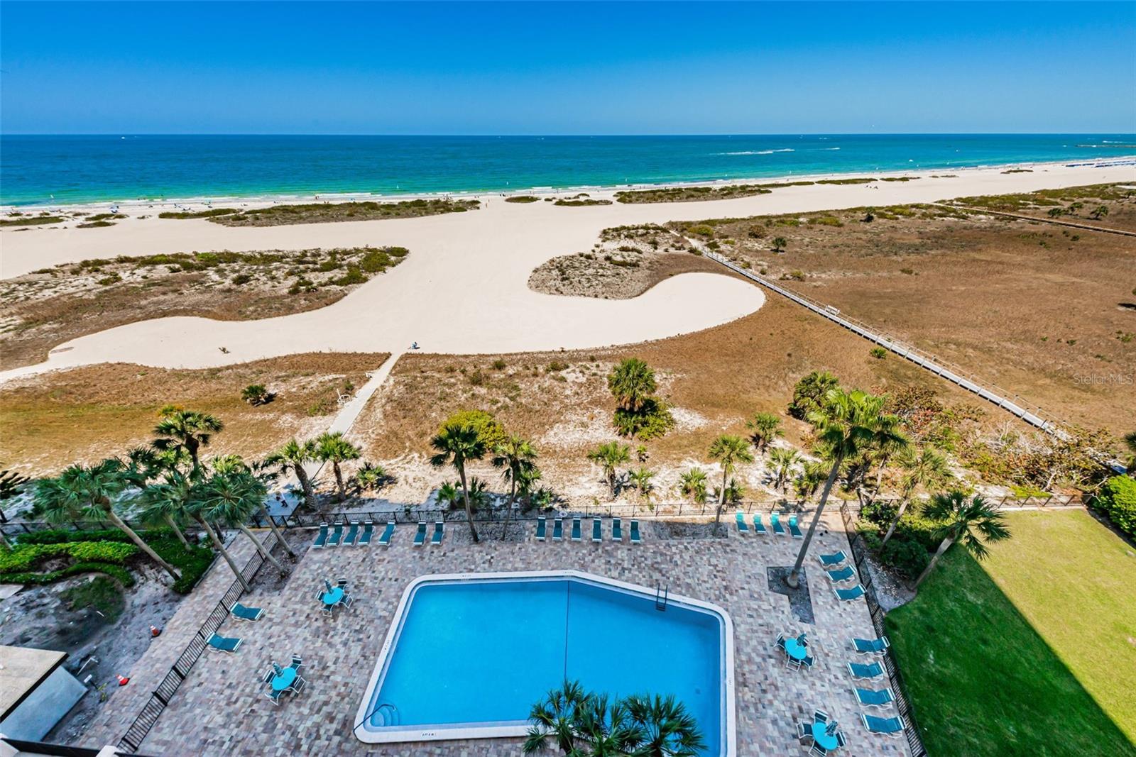 Image 56 of 73 For 1270 Gulf Boulevard 501