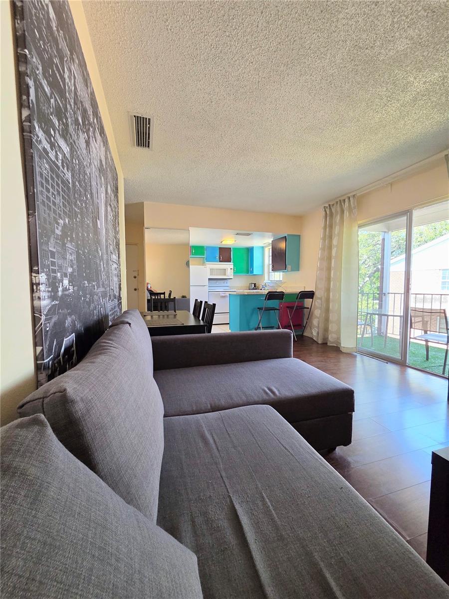 Image 7 of 38 For 1323 83rd Avenue N D